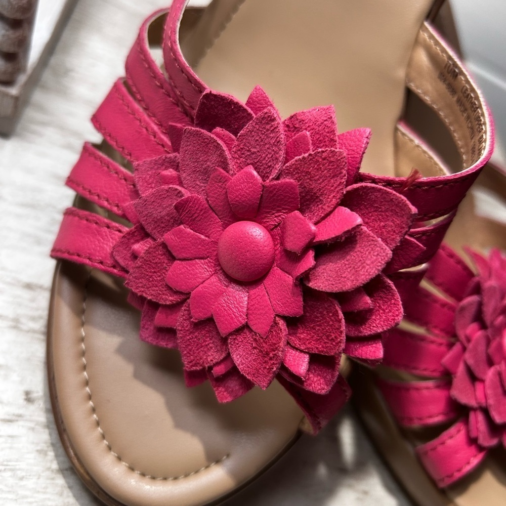 St. John’s Bay Pink Leather Flower Sandals Heeled Mules size 10 - Picture 4 of 13